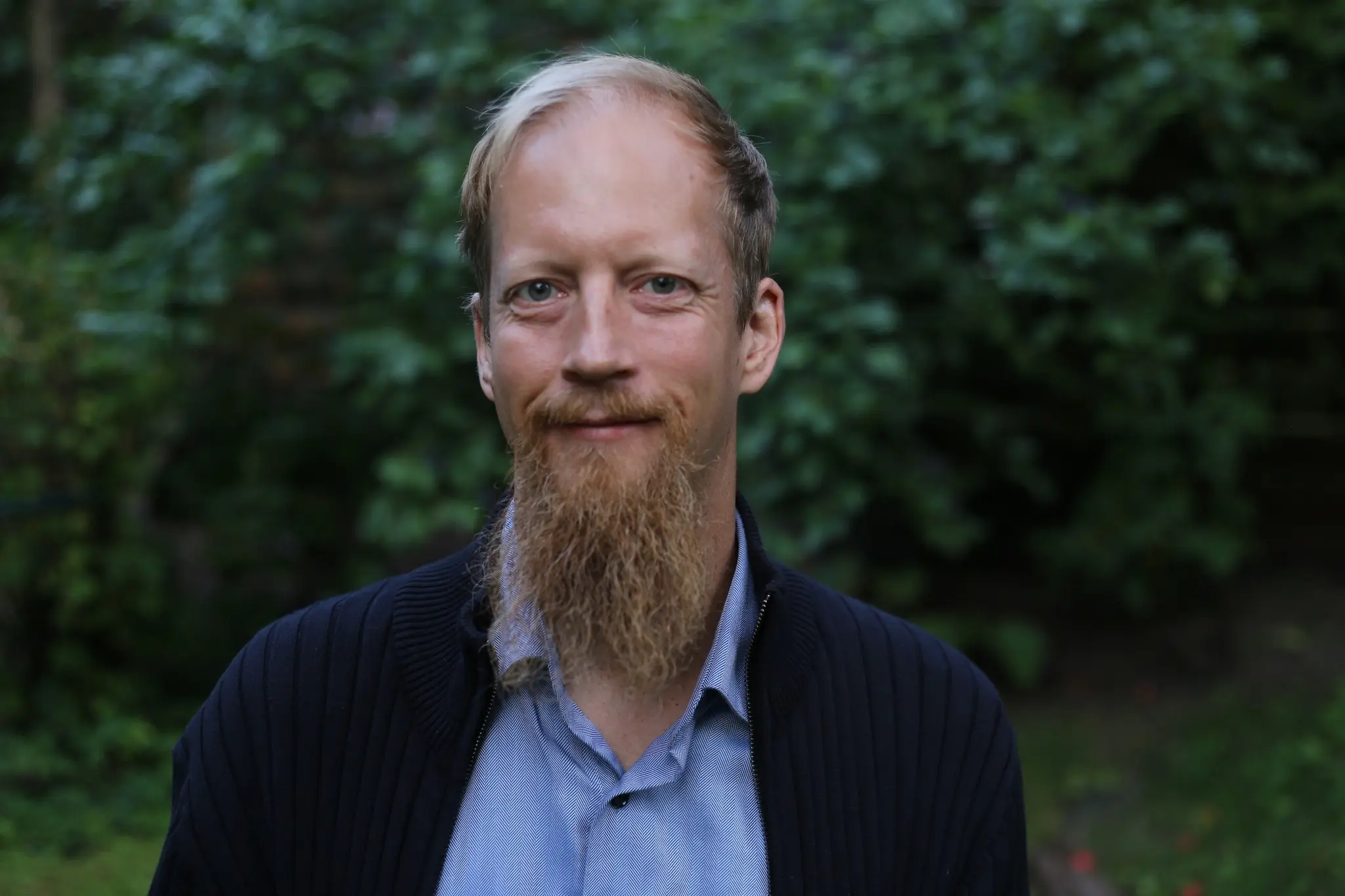 Juuso Kangas puutarhassa